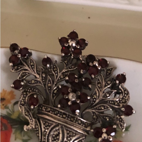 Art Nouveau antique Brooch,with Garnet flowers 🌺 and marcasite stones. 925 silv - Picture 6 of 6